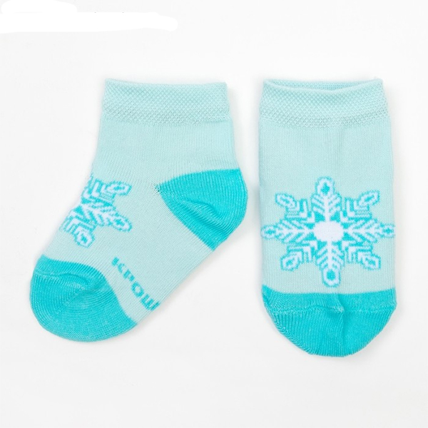 Набор "Наша маленькая снежинка" носочки, шапочка фото 2