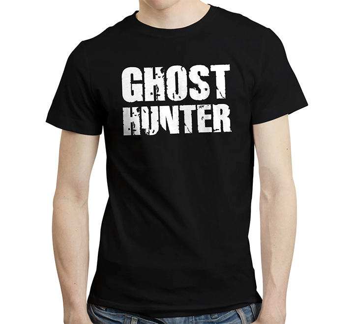 Футболка с надписью "Ghost hunter"