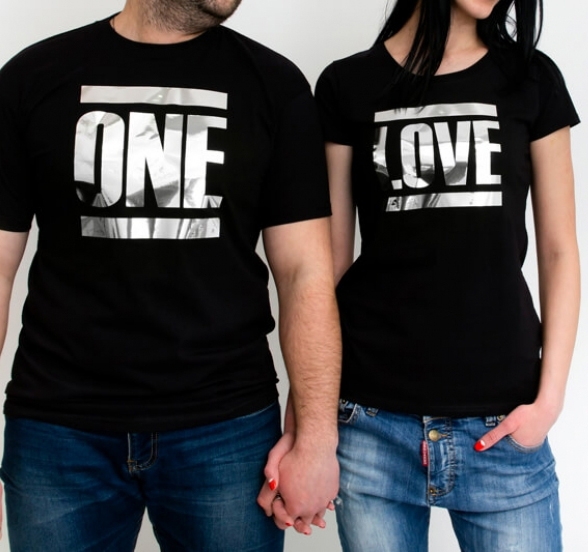 Парные футболки с надписью "One love" серебро фото 0